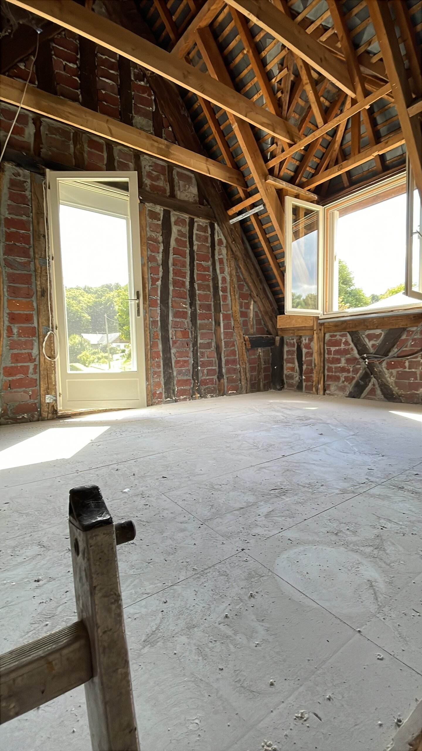 7FFAB57B-6D25-4680-8BB0-D6F46AF32AA0